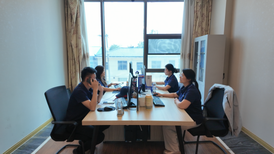 Heze Headquarters · Meeting Lounge